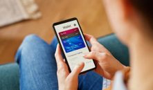 Adu Aplikasi 4 Mobile Bank, Mana yang Terbaik?