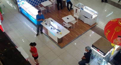 Musim Hujan, Roxy Sepi