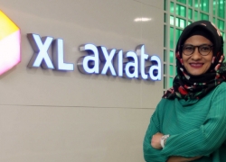 XL Corner: Dian Siswarini Raih Penghargaan dari MarkPlus