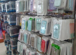 Beli Aksesori di Toko Online?