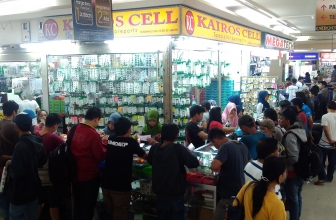 Dibalik Ramainya Toko Sparepart