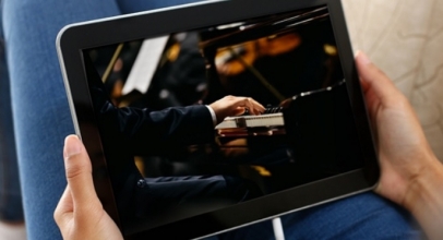 XL Corner: Konser Musik Online Merebak di Mana-mana