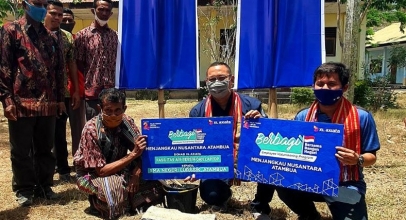 XL Corner: Karyawan XL Axiata Salurkan Donasi Pendidikan di Nusa Tenggara Timur