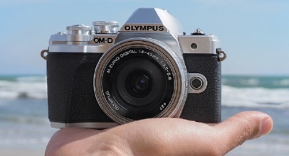 Olympus  OMD E-M10 Mark III, Mirrorless dengan In Body 5-axis Image Stabilizer
