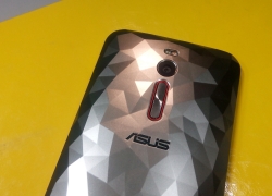 Asus ZenFone 2 Deluxe Special Edition  Prosesor Kencang, Kinerja Nendang