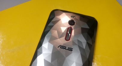 Asus ZenFone 2 Deluxe Special Edition  Prosesor Kencang, Kinerja Nendang