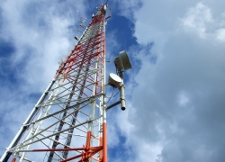 Tak Harus Menyewa ke Telkomsel