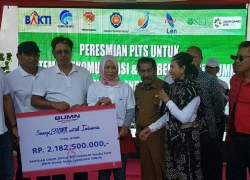 Telkomsel Bangun 108 BTS USO  di HUT RI ke 73