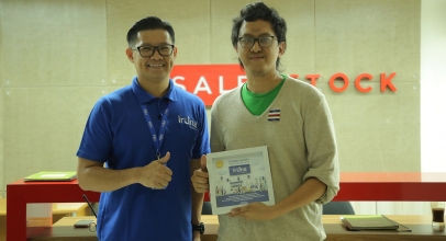 CEO Iruna eLogistics Blusukan Antarkan Paket ke Pelanggan