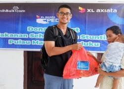 XL Axiata Gelar CSR Bagikan Bahan Makanan Cegah Stunting
