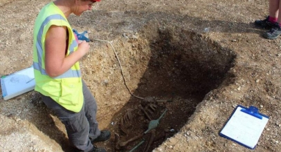 Arkeolog Temukan Kuburan Prasejarah Paling Aneh, Diduga Kuburan Vampir