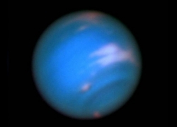 Astronom Temukan Bulan Baru Yang Mengitari Neptunus