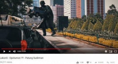 Video Viral: Patung Jenderal Sudirman “Pindahkan” Mobil Yang Melintas Jalur Busway