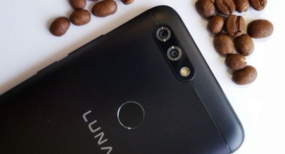 Smartphone Ini Diklaim Sebagai Ponsel 4 Kamera Terbaik Yang Pernah Ada