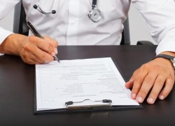 Mengapa Tulisan Tangan Dokter Sulit Dibaca? Ini Penjelasannya