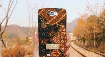 Melihat Batik Indonesia Lewat Case