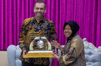 Indosat Ooredoo Tingkatkan Telanta Digital Warga Surabaya