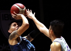 Indosat Ooredoo Hutchison Gelar Pelatihan Basket bareng IBL