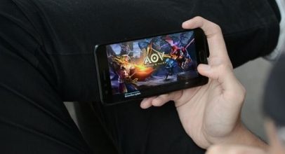 Mulusnya Main AOV di Oppo F3