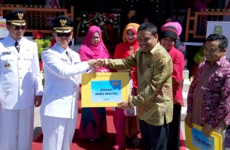 Indosat Ooredoo dan Pemkot Rilis Perpustakaan Digital