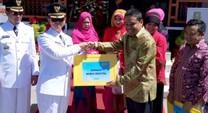 Indosat Ooredoo dan Pemkot Rilis Perpustakaan Digital