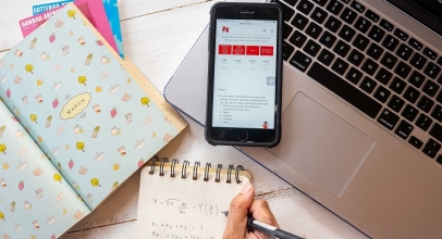 Telkomsel Salurkan Bantuan Kuota Internet