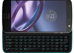 Wow! Sekarang Sudah Ada Keyboard Fisik Untuk Moto Z