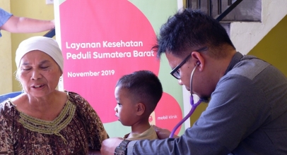 Indosat Ooredoo Bantu Korban Banjir Bandang Solok Sumbar