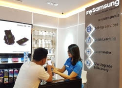 Tips Samsung buat Smartphone Aman dan Nyaman saat Liburan