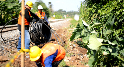Surge Gelar 2.800 Km FO di Lahan KAI