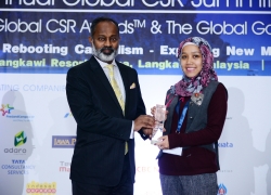 2.507 Remaja Lulus dan 7 Rumah Belajar Bikin Samsung Raih Penghargaan CSR Global 2017