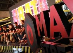 Film Brata Tayang di Hooq via Maxstream