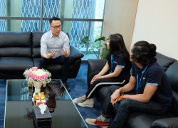 Vivo Smartphone Adakan Office Visit Bangun Kedekatan dengan Ambassador