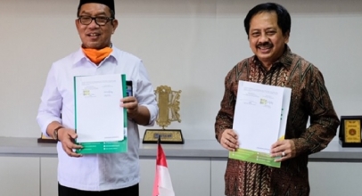 Smartfren Beri Bantuan Paket Data Terjangkau untuk Pesantren