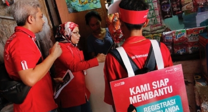 Telkomsel Blusukan Jemput Pelanggan Registrasi Kartu SIM
