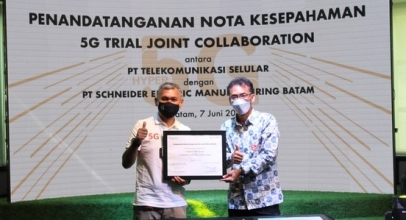 Telkomsel Bantu Schneider Electric Manfaatkan 5G