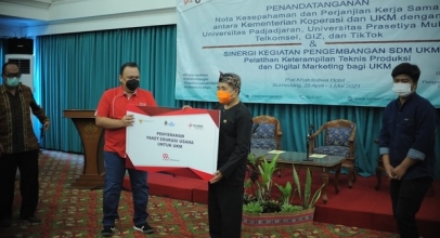 Telkomsel Bantu UKM “Go Digital”