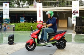 Telkomsel Jual Motor Listrik Volta Lewat Paket Bundling