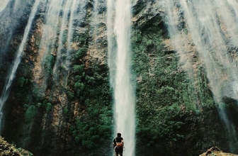 Memotret Indahnya Air Terjun