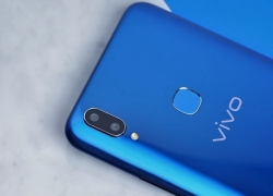 Vivo V9 Cool Blue; Tambah Sexy, Bodi Glossy, Harga Sama