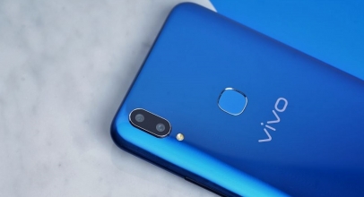 Vivo V9 Cool Blue; Tambah Sexy, Bodi Glossy, Harga Sama