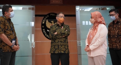 XL Axiata Donasikan 100 Laptop untuk Desa Digital