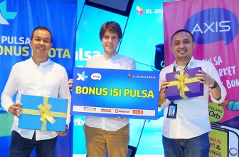 HUT 22 XL Axiata Berbagi Kado ke Pelanggan