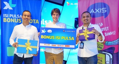 HUT 22 XL Axiata Berbagi Kado ke Pelanggan