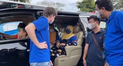XL Axiata Gelar Mudik Bareng Pengecer Pakai Toyota Alphard