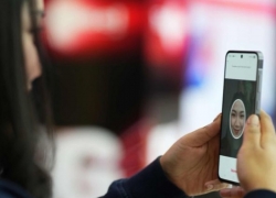 Registrasi Kartu SIM Telkomsel Dengan Biometrik