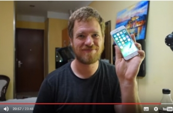 Orang Ini Bisa Bikin iPhone Cuma dengan 4 Juta Perak