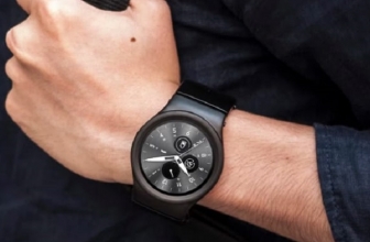 Blocks, Smartwatch Modular Pertama