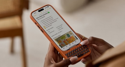 Review Clicks Keyboard Sensasi Ketik Blackberry di iPhone