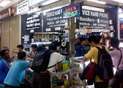 Jelang Lebaran, Penjualan Handphone Second Meningkat